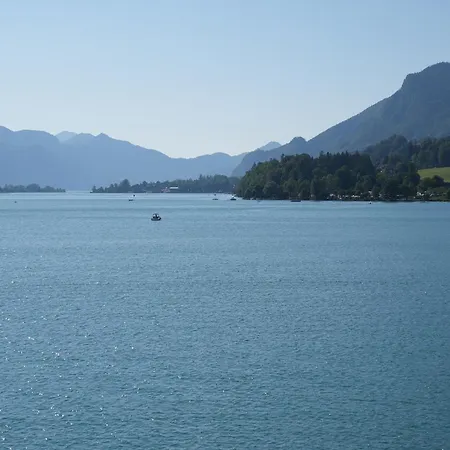 Bergblick 411 Am Wolfgangsee ストローブル